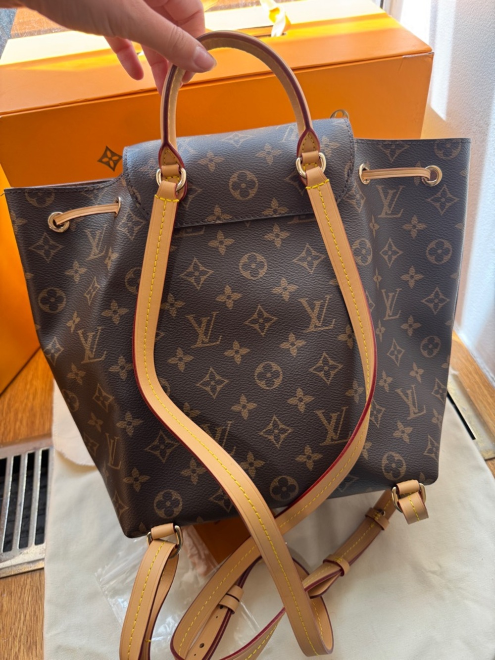 Louis Vuitton Montsouris Backpack - 2022 NEVER! WORN! Grad gift, not my style - Picture 15 of 16